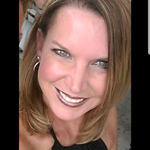 Meet your Posher, Nina